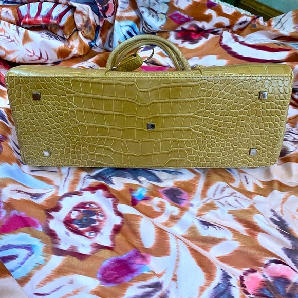 Joy Mangano shoulder/tote bag. Tassel, silver hardware and expandable. - Picture 6 of 8